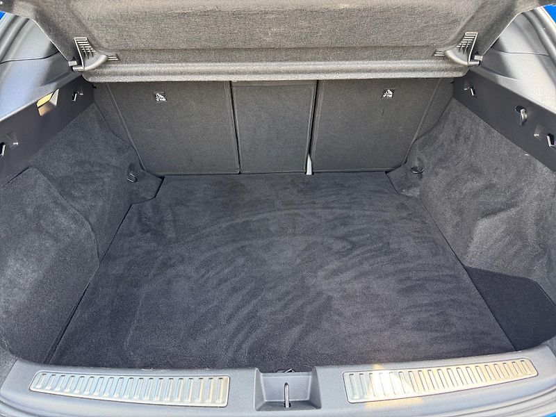 Renault Rafale (2024) Atelier Alpine E-Tech 4x4 300k - fotka 11 z 25
