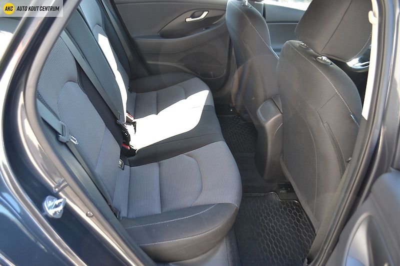 Hyundai i30 FB 1.0T-GDI COMFORT ALU16 - fotka 15 z 54