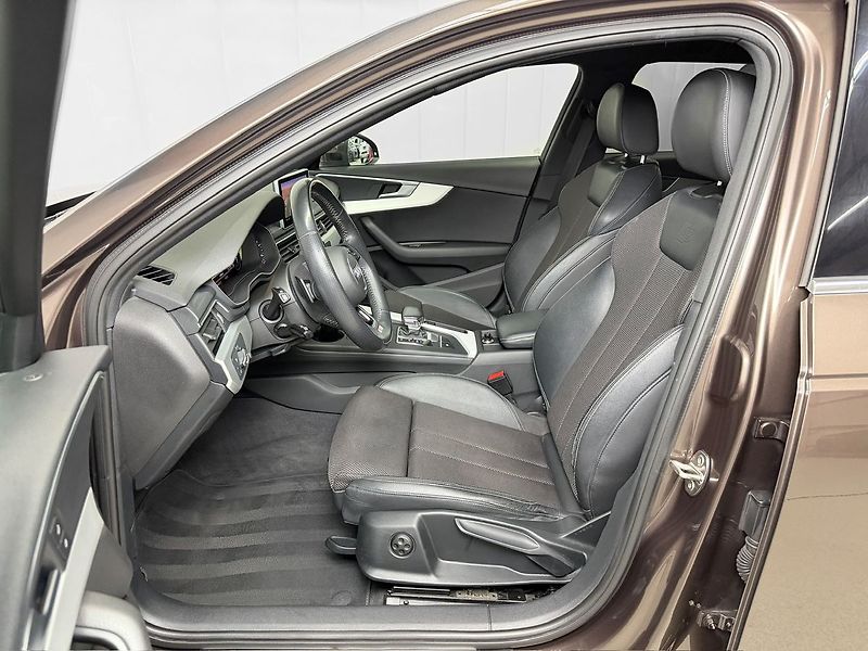 Audi A4 2.0TDI QUATTRO S-LINE, VIRTUAL - fotka 9 z 24