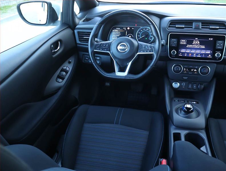 Nissan Leaf (2022) 40 kWh, SoH 93%, Automat - fotka 7 z 17