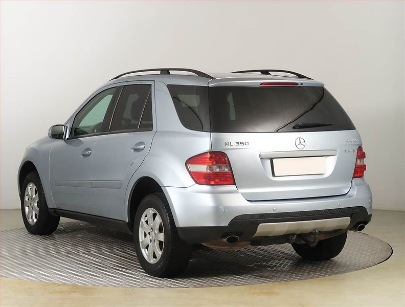 Mercedes-Benz Třídy M (2007) ML 350 , 4X4, Automat - fotka 4 z 20