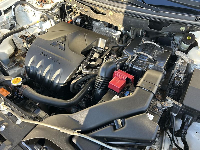 Mitsubishi Lancer 1.6 i MIVEC Sportback - fotka 31 z 39