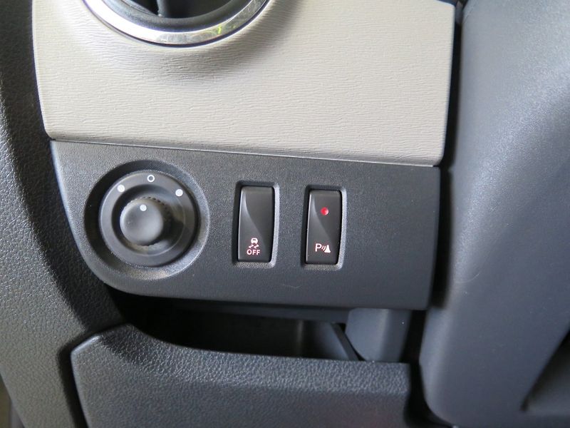 Dacia Lodgy (2014) 1.2TCe,navi,klima,výhřev,kůže - fotka 11 z 24