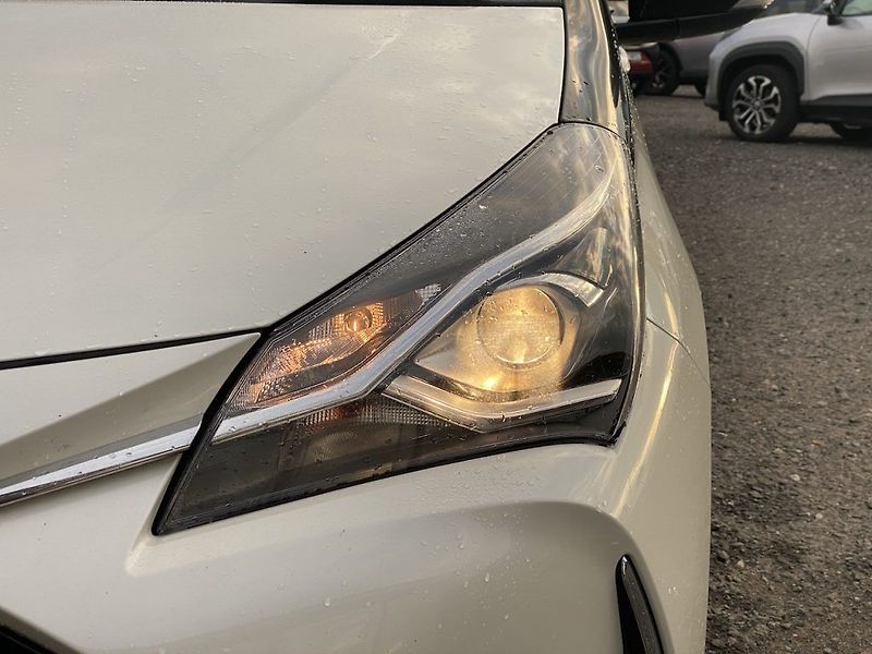 Toyota Yaris 1.5i, ČR-1m, Selection, manual - fotka 8 z 15