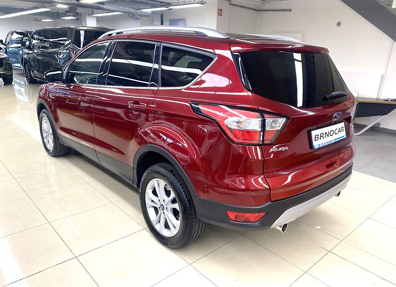 Ford Kuga Titanium 2,0EcoBlue AT AWD, ČR - fotka 4 z 26
