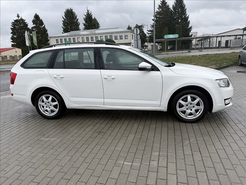 Škoda Octavia 1,8 TSi 132kw 4x4 DSG odp.DPH - fotka 5 z 25