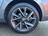 Škoda Superb (2022) 1.5 TSI DSG Style + - náhled 32