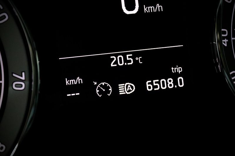 Škoda Octavia 3 FL Combi 1.4 TSI 110 kW - fotka 26 z 31
