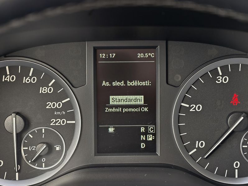 Mercedes-Benz Vito TOURER 116 4x4 LŮŽKOVÁ ÚPRAVA - fotka 19 z 26