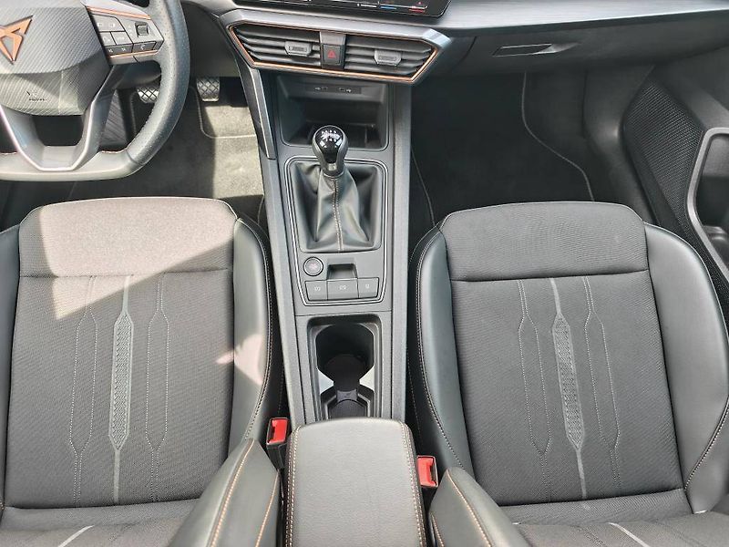 Cupra Formentor 6MP 1,5 TSI - fotka 9 z 27