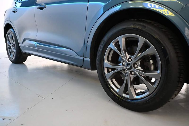 Ford Kuga (2023) 1.5 ST-LINE X ACC BO VIRTUAL T - fotka 41 z 44