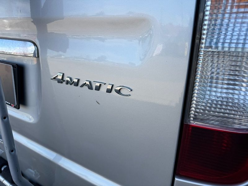 Mercedes-Benz Viano (2007) 2,2CDi 4x4 Steyr 7 míst - fotka 48 z 50