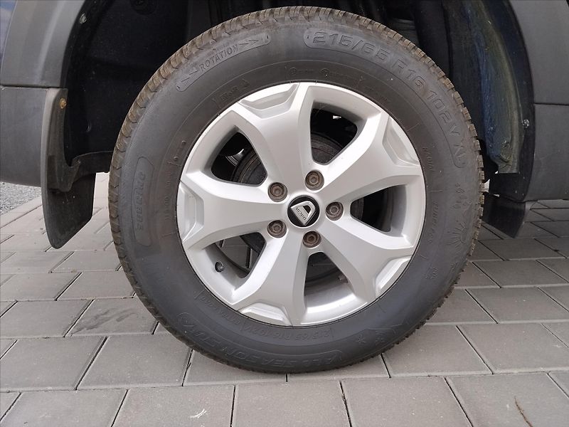 Dacia Duster 1,0   1.0TCe 74kW LPG - fotka 24 z 25