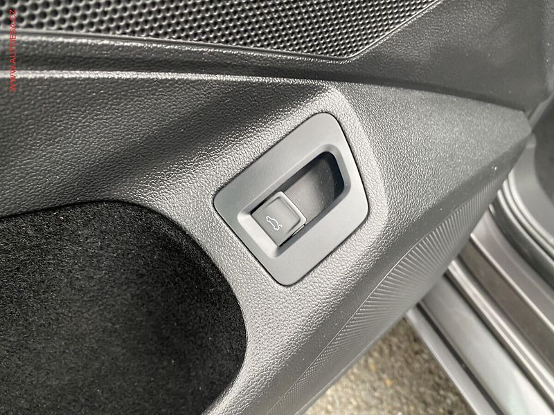 Volkswagen Passat (2022) 2.0 TDi, DSG, LED, navi - fotka 14 z 19