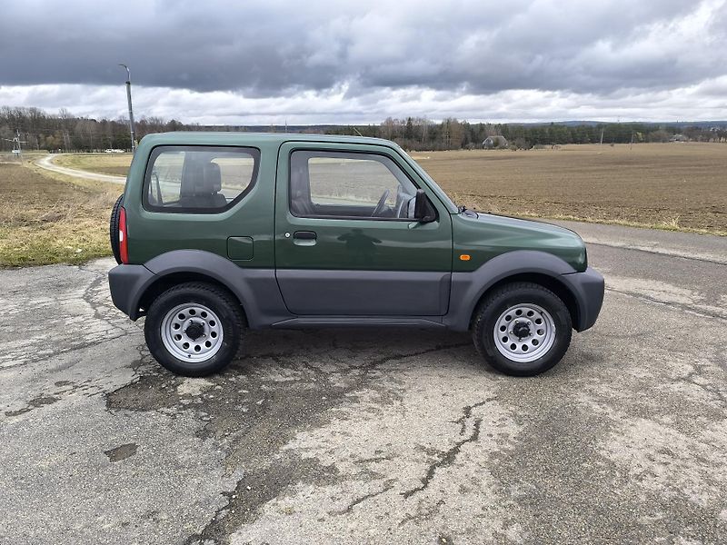Suzuki Jimny (2011) 1.3 4x4 DOLOŽENÉ KM,SERVISNÍ K - fotka 8 z 29