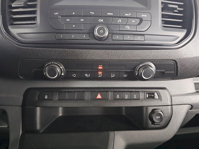 Toyota ProAce Verso (2022) 2.0D 140k L2 8S PROFESIONAL CO - fotka 18 z 24