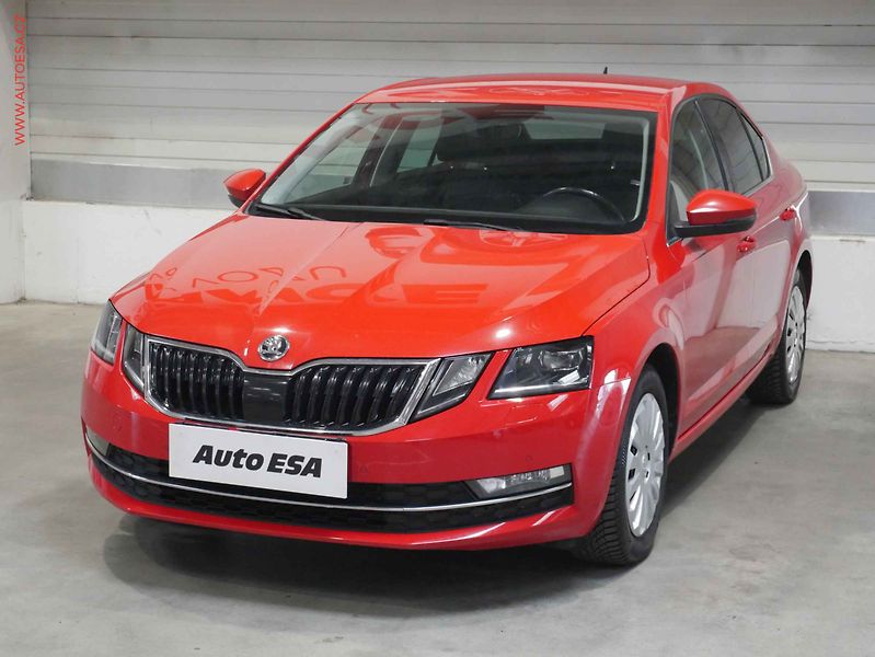 Škoda Octavia (2019) 2.0 TDi, 1.maj,ČR - fotka 3 z 21
