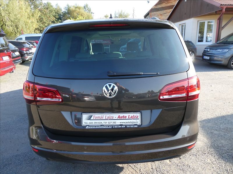 Volkswagen Sharan 2,0 TDi HIGHLINE, rezervace - fotka 8 z 50