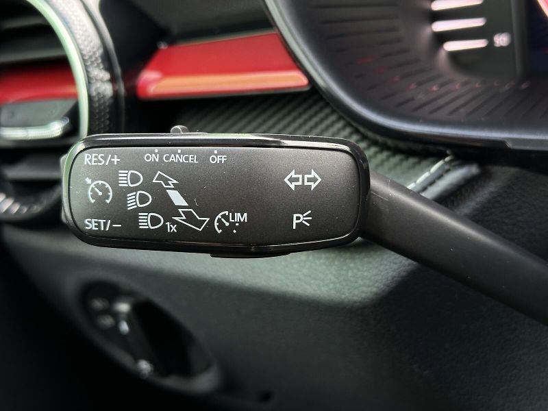 Škoda Fabia 1.0TSi 116PS Monte Carlo Bi-LE - fotka 16 z 36
