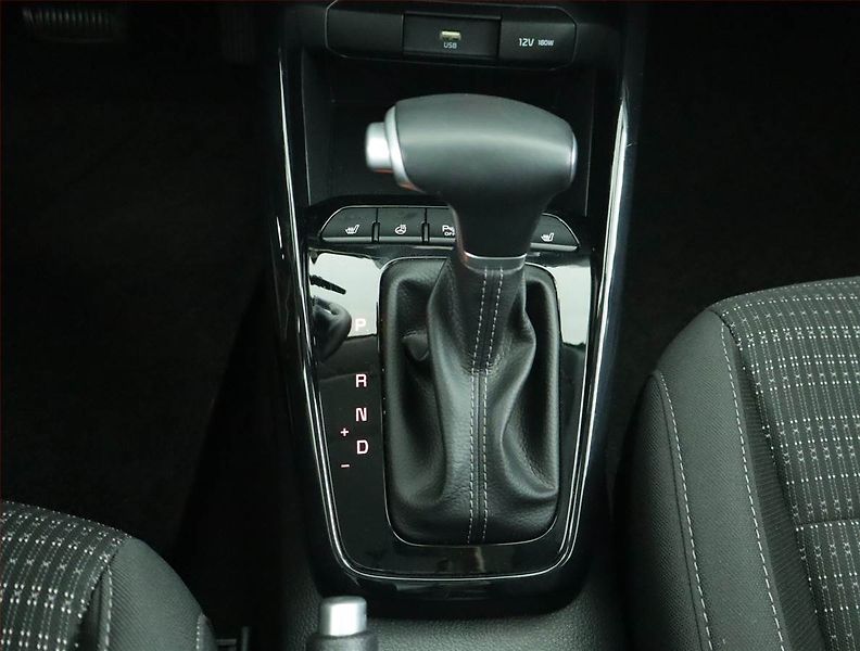 Kia Stonic (2023) Exclusive 1.0 T-GDI, EXCLUSIVE - fotka 13 z 16