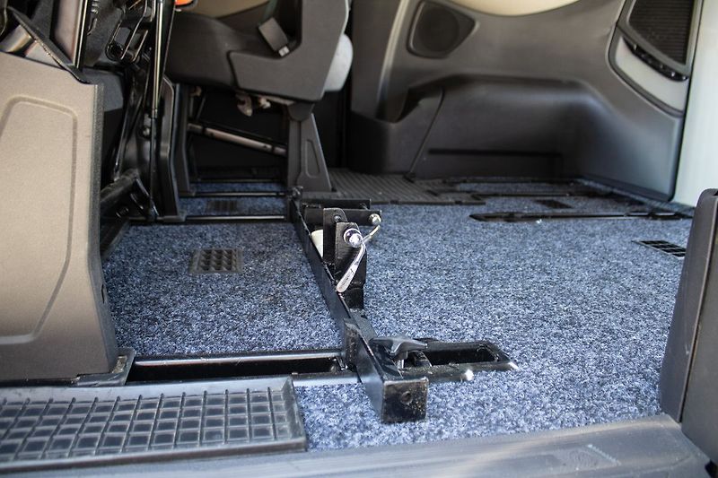 Ford Tourneo Custom - fotka 27 z 27