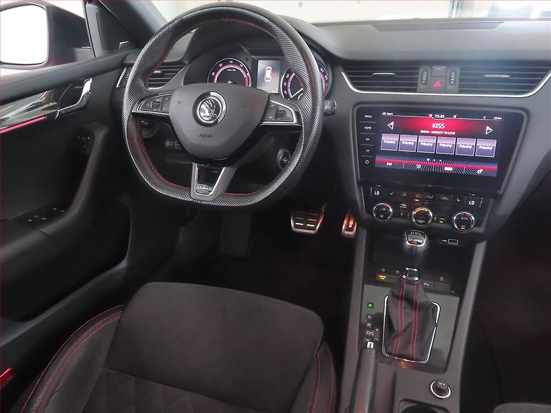 Škoda Octavia (2018) RS 2.0 TSI - fotka 7 z 17