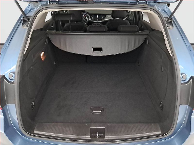 Opel Astra (2016) 1.6 CDTI, Tempomat - fotka 14 z 17