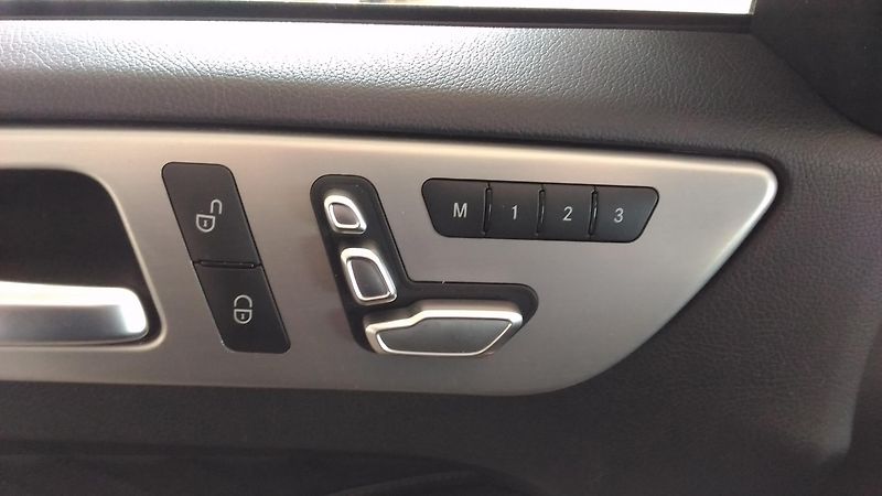 Mercedes-Benz GLE (2015) 450I,270KW,LED,PANOR.ALU r.21 - fotka 22 z 36