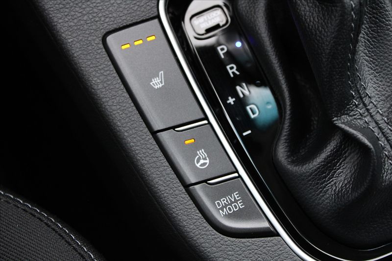 Hyundai i30 1,5 TGDI  1MAJ,AT,SMART,ZÁRUKA - fotka 18 z 41