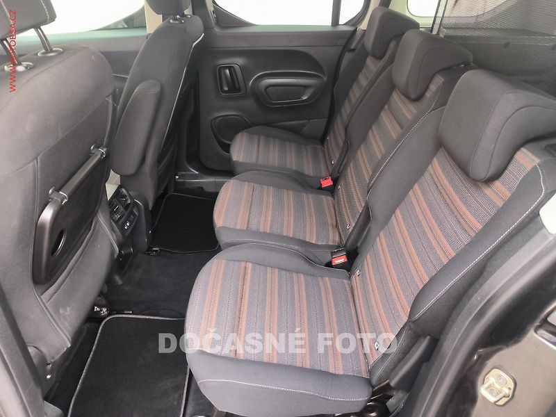 Opel Combo (2019) 1.5CDTi, Life, navi, panor - fotka 10 z 25