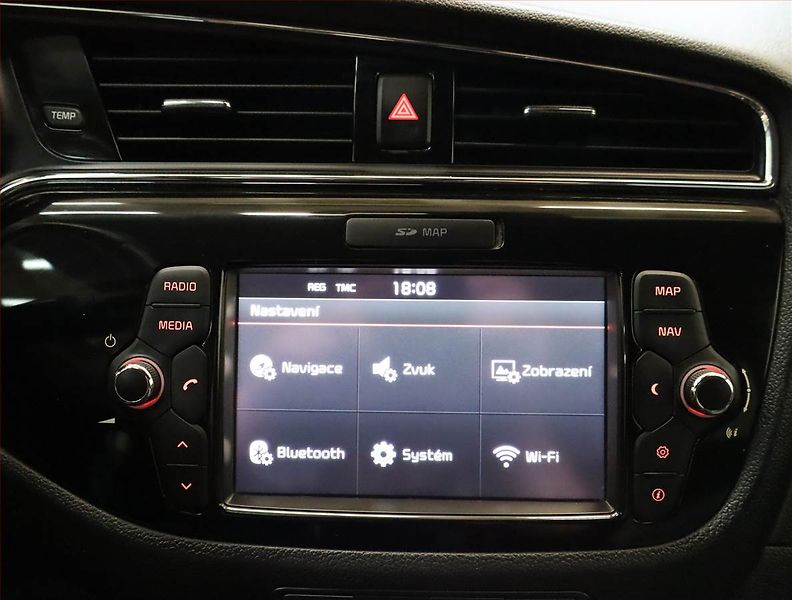 Kia Ceed (2016) 1.6 GDI, Serv.kniha, Tempomat - fotka 17 z 22