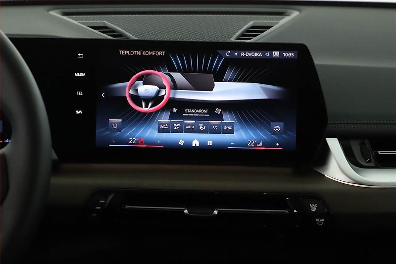 BMW X1 (2025) sDrive18i, XLine Edition - fotka 13 z 17