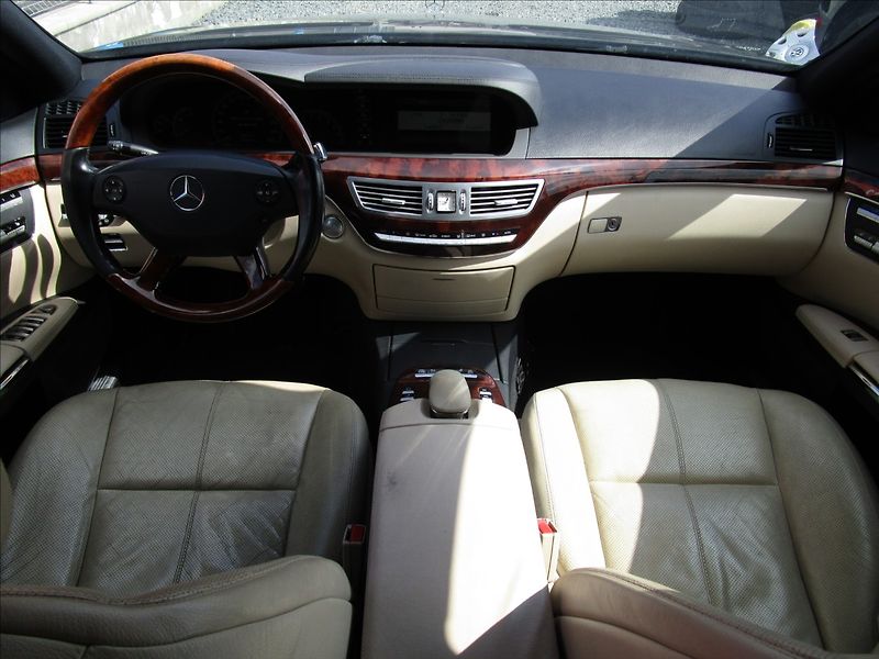 Mercedes-Benz Třídy S S 420CDi V8 AMG - fotka 8 z 59