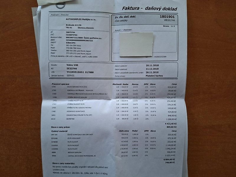 Volvo V40 (2012) 2.0D3 110kW AUT -1.MAJITEL - fotka 35 z 38