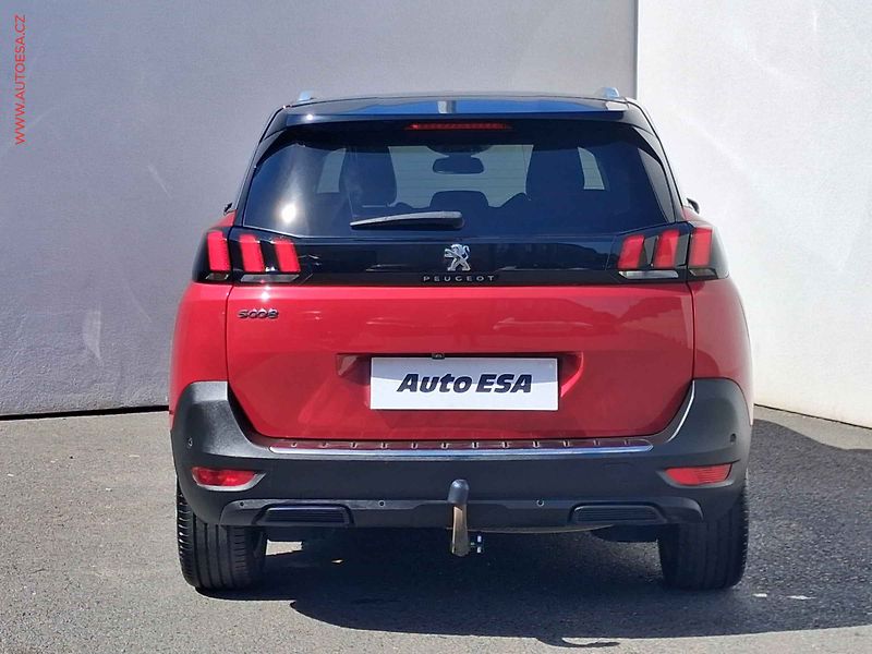 Peugeot 5008 (2020) 1.2 PT, Crossway, kamera, TZ - fotka 5 z 21