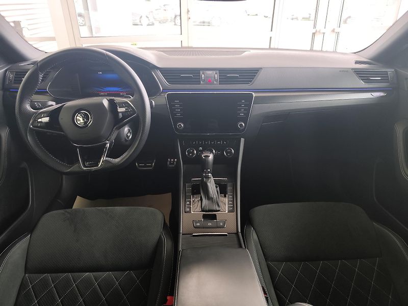 Škoda Superb (2023) 2.0TDi 110kW Sportline DSG - fotka 10 z 25