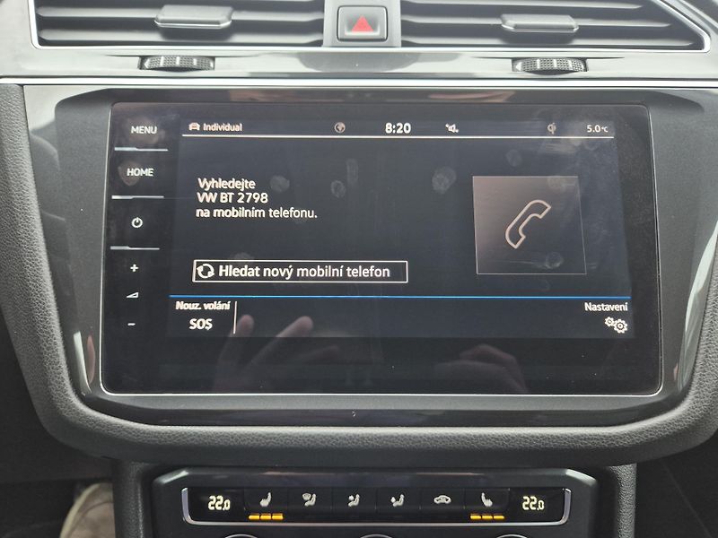 Volkswagen Tiguan 2,0TDi 140kw DSG 4x4 18ALU TZ - fotka 36 z 50