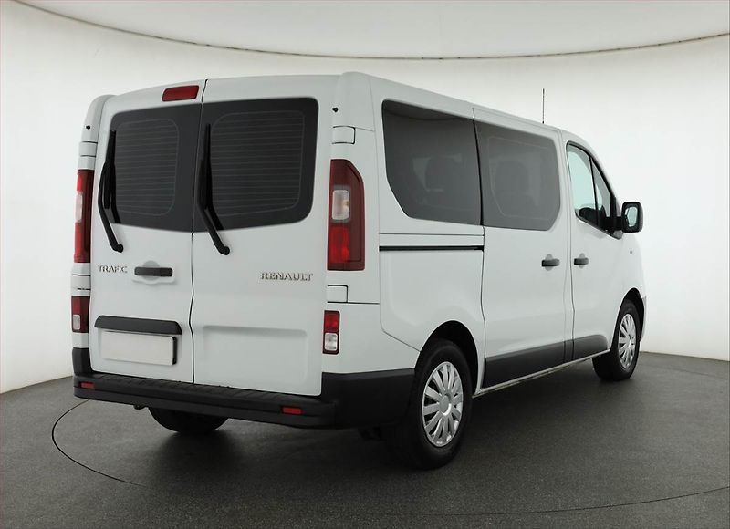 Renault Trafic (2020) 2.0 dCi, Bus, 9Míst, ČR, DPH - fotka 5 z 13