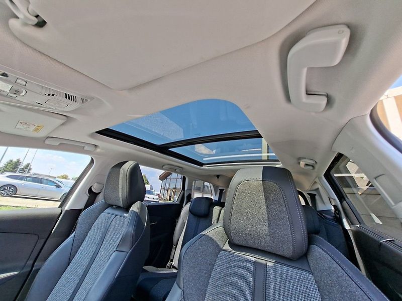 Peugeot 5008 ALLURE 1.5 BHDi 130k M6 - fotka 13 z 30