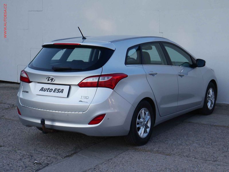 Hyundai i30 (2014) 1.6 CRDi, servis.kniha - fotka 6 z 16