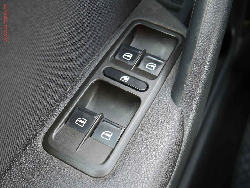 Škoda Yeti (2010) 2.0TDi 4x4, ČR, Bixen, AC - fotka 11 z 18