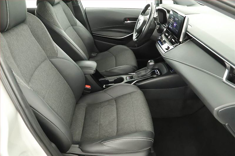 Toyota Corolla (2022) Comfort 1.8 Hybrid - fotka 7 z 15