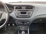 Hyundai i20 (2017) 1.2i, 2.maj,ČR, Family+ - náhled 12