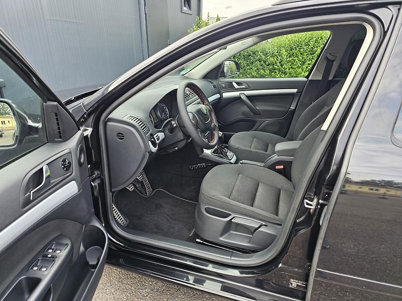 Škoda Octavia 1.2 TSI 77kW, REZERVACE - fotka 17 z 43