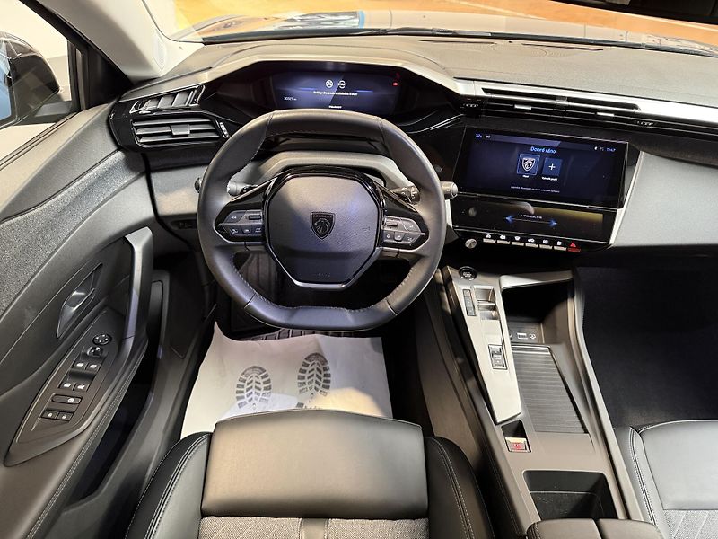 Peugeot 408 ALLURE 1.2 PureTech 130 S&S EA - fotka 6 z 17