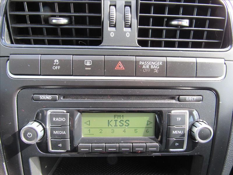 Volkswagen Polo 1,2 51kW Trend - fotka 16 z 27