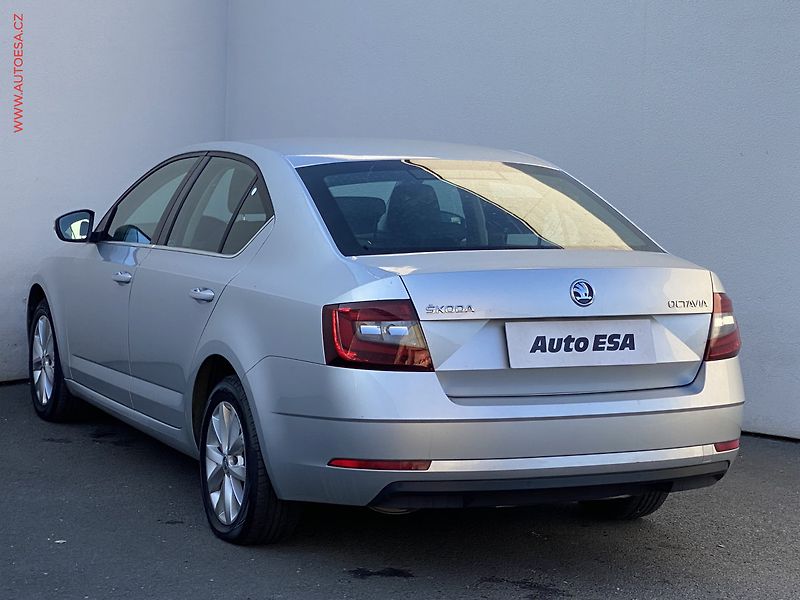 Škoda Octavia (2017) 2.0 TDi, 2.maj,ČR, Style - fotka 6 z 18