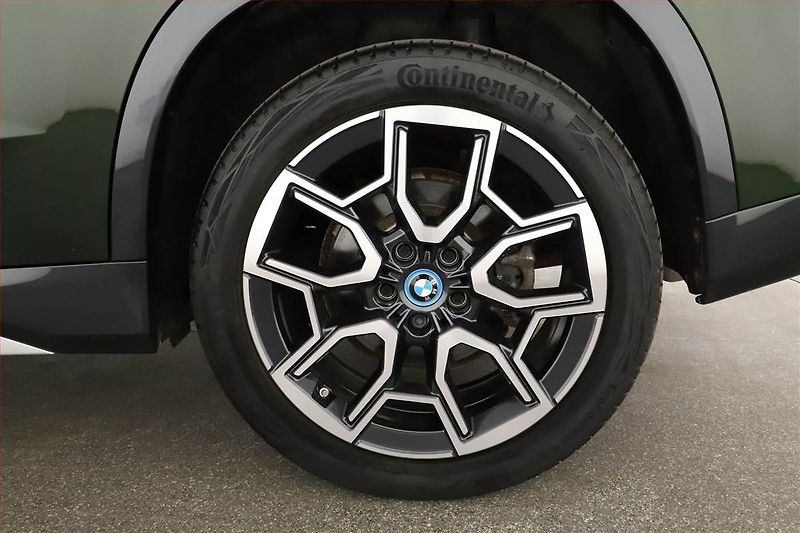 BMW X1 (2023) xDrive30e - fotka 21 z 21