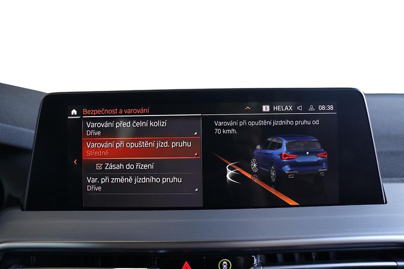 BMW X3 xDrive20i - fotka 15 z 30