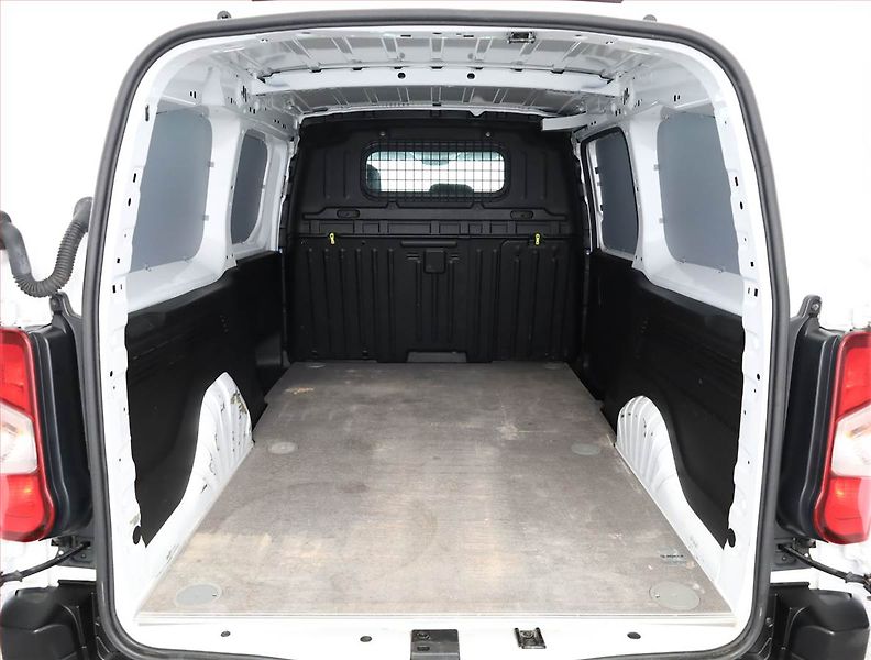 Citroën Berlingo (2021) Maxi 1.5 BlueHDi, 3Místa - fotka 15 z 15
